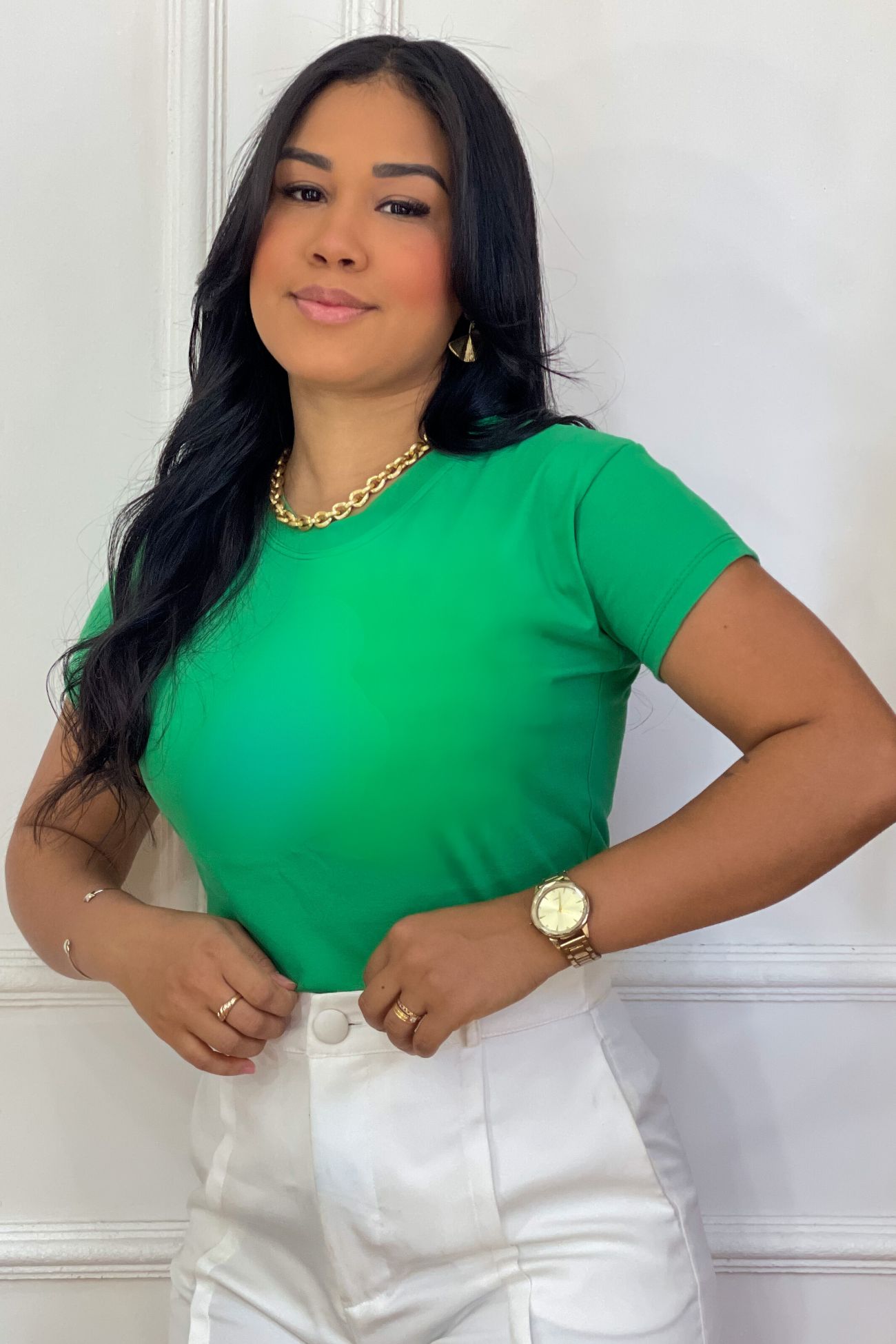BÁSICA ALGODÃO 30.1 PENTEADO (GOLA V) - VERDE LIMÃO