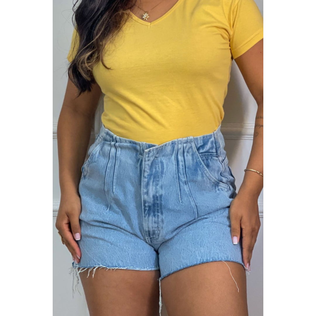 BÁSICA ALGODÃO 30.1 PENTEADO (GOLA V) - AMARELO GEMA BÁSICA ALGODÃO 30.1 PENTEADO (GOLA V) - AMARELO GEMA