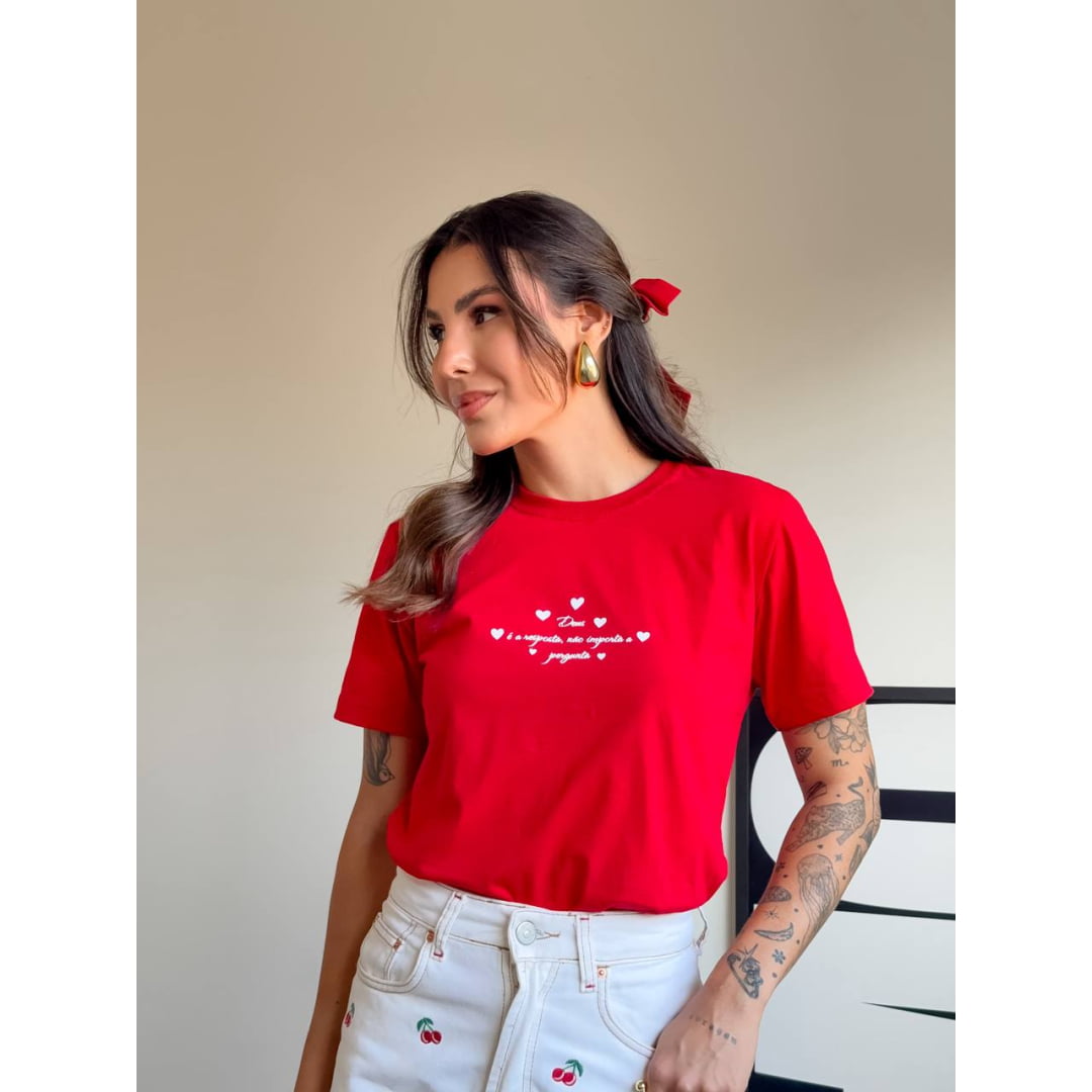 DEUS É A RESPOSTA - COR VERMELHO 