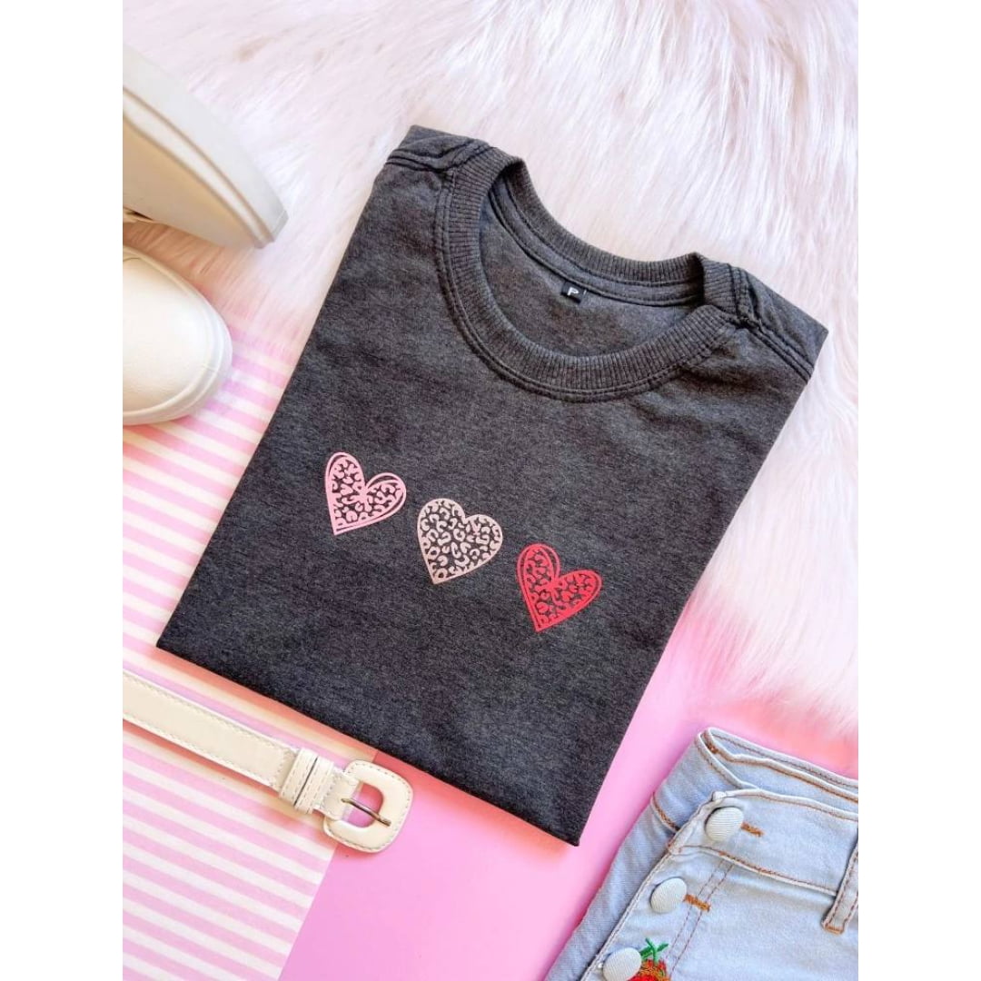 T-SHIRT CORAÇÕES - COR MESCLA